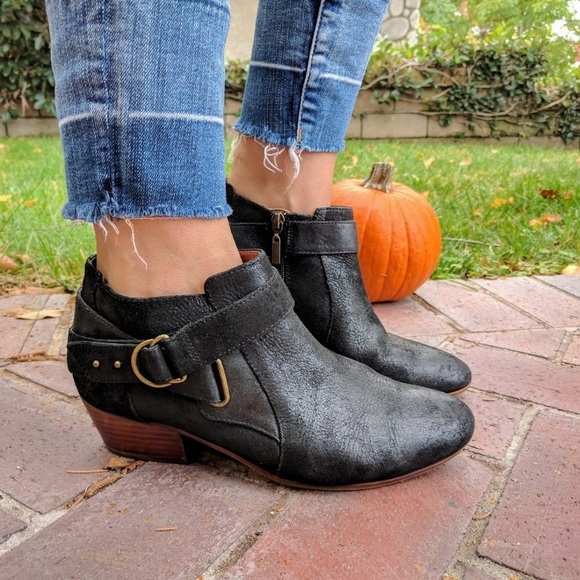 clarks womens spye belle boot